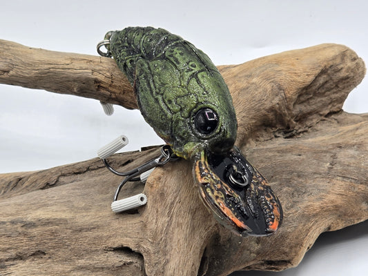 Real Deal Craw Med Diver (image for the red one is only for color purposes)